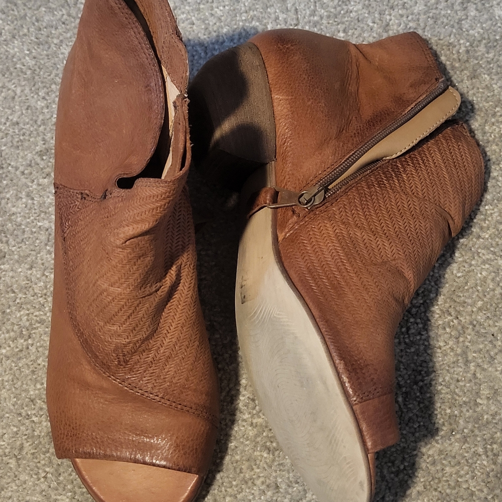 Miz Mooz Brown Heeled Boots with Elegant Design
